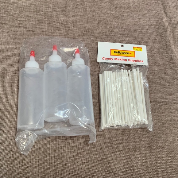 Huge Selection of Chocolate Molds - Picture 8 of 8